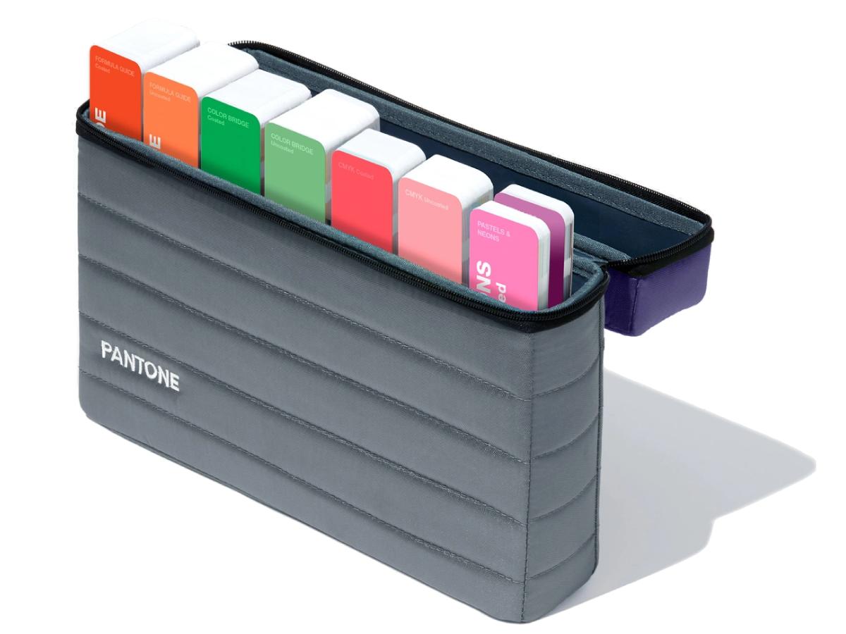 PANTONE PORTABLE GUIDE STUDIO GPG304B 1