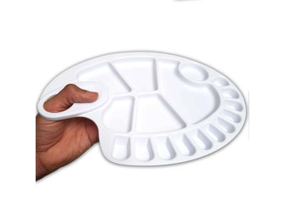 PLASTIC PALETTE OVAL 17 FÄCHER + DAUMENLOCH 3